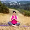Sandra Agel in Yogapose